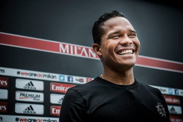 Fotos de Bacca con el Milan