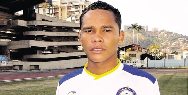 Imagenes de Bacca con el Minerven